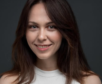 Ella-Mitkin-1.png